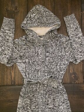 Cozy Hooded Knit Sweater Gray